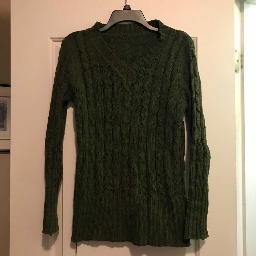 Green v neck sweater or sweater dress